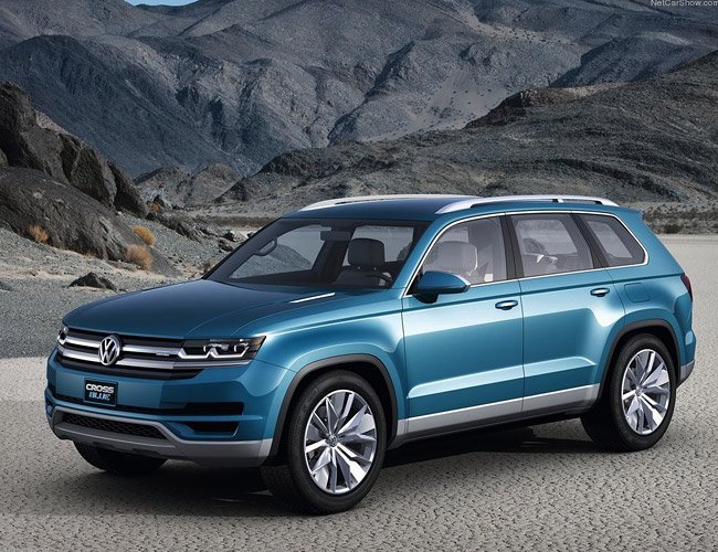 Volkswagen Cross Blue.jpg