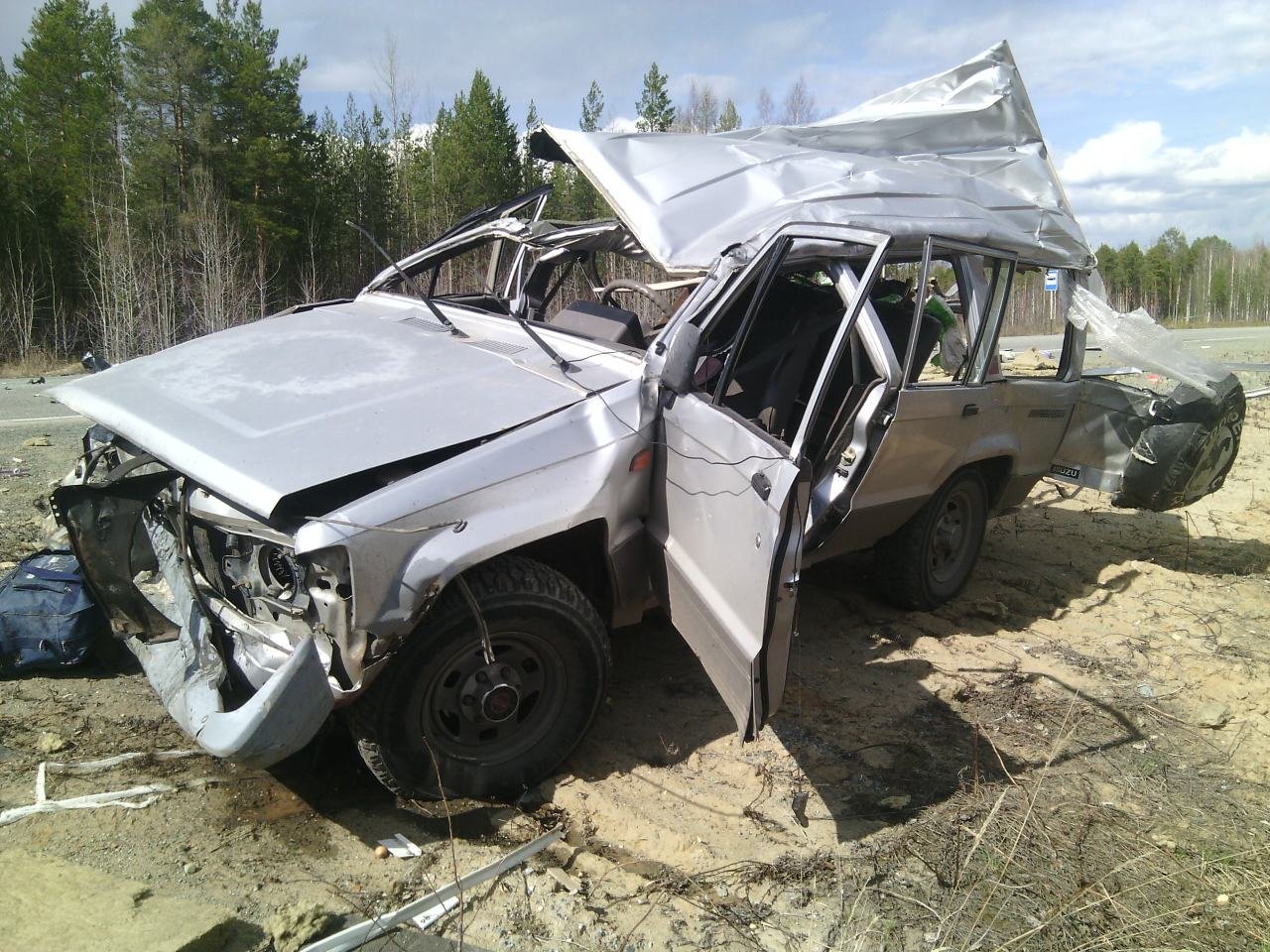 В ДТП на трассе Ивдель - ХМАО погиб водитель Isuzu (4).jpg