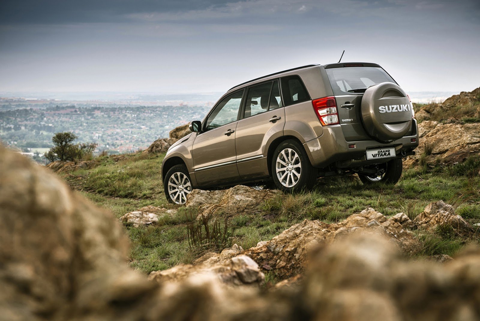 Suzuki Grand Vitara (1).jpg