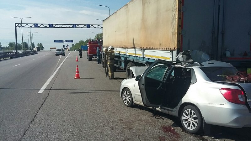 Под Воронежем в ДТП с грузовиком погибли два человека (1).jpg