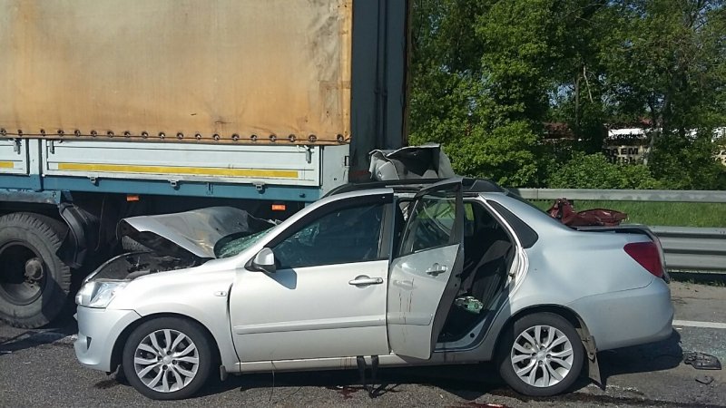 Под Воронежем в ДТП с грузовиком погибли два человека (2).jpg
