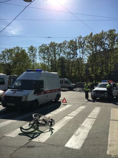 В Петербурге на перекрестке Ленсовета и Типанова сбили велосипедиста (1).jpeg