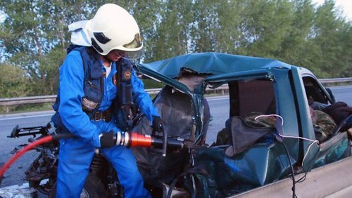 Под Самарой столкнулись «Ока» и Volkswagen двое погибли (2).jpg