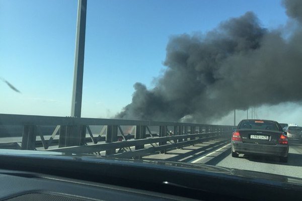На КАД у Кронштадта выгорел BMW (2).jpg