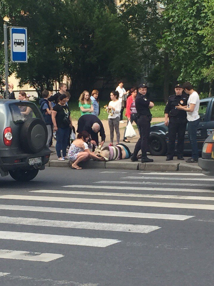 В Петербурге сбили 80-летнюю женщину В Петербурге сбили 80-летнюю женщину (4).jpg