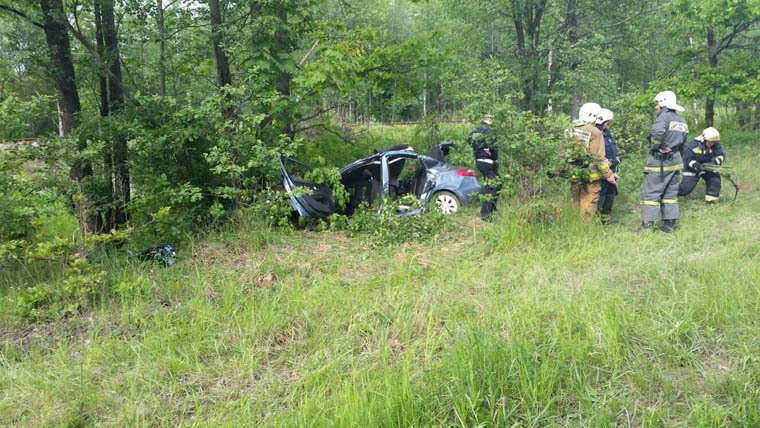 KIA Rio влетел в дерево на Приморском шоссе под Петербургом - один человек погиб ДТП с KIA Rio 6 мая на 25-м километре Приморского шоссе