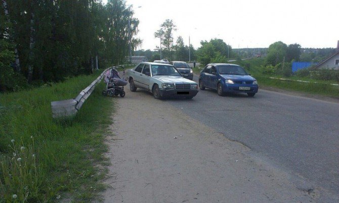 Под Тверью пьяный водитель сбил женщину с коляской ребенок погиб (2).jpg