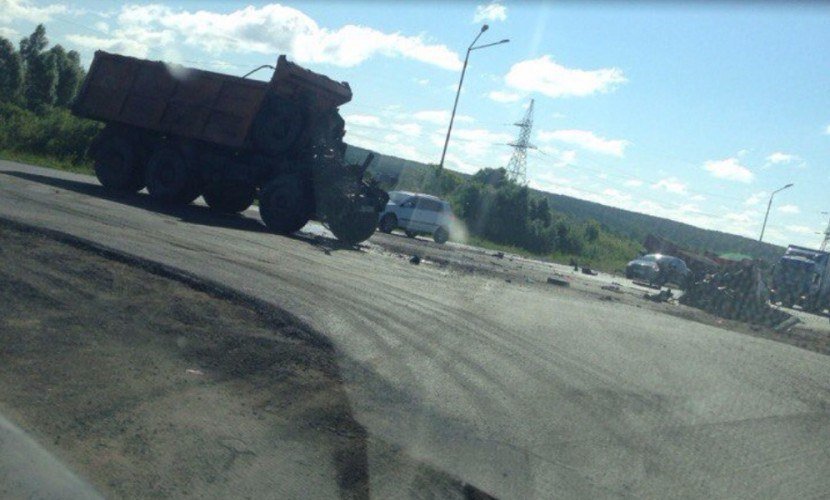 ДТП 31 05 2016 М7 МАЗ столкнулся с КамАЗом