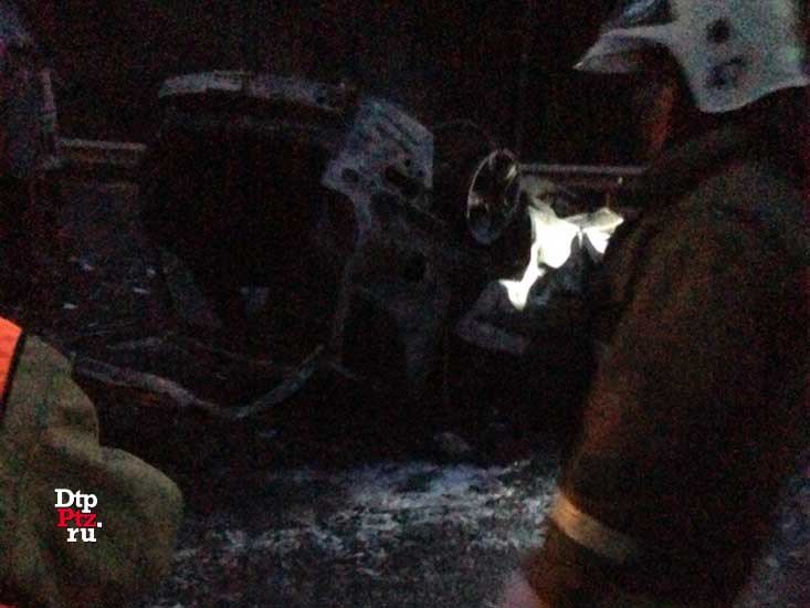 В страшном ДТП на трассе «Кола» три человека сгорели в автомобиле (4).jpg