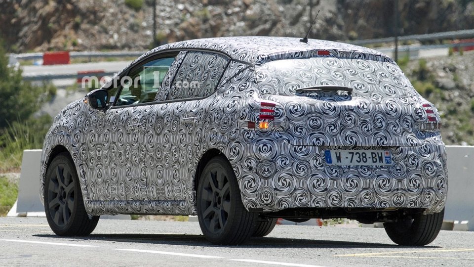 Новое поколение Citroen C3 проходит тесты Новое поколение Citroen C3 проходит тесты (3).jpg