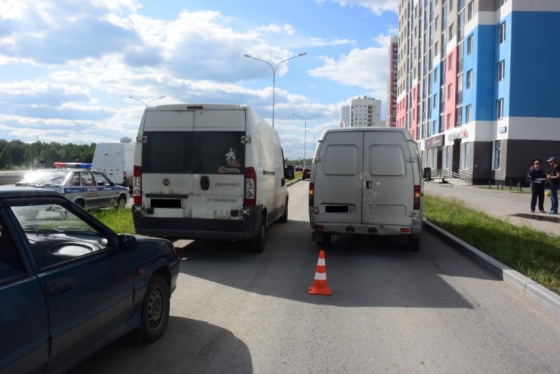 В Екатеринбурге «Газель» сбила 8-летнего ребенка (1).jpg