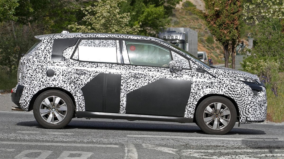 Новый Citroen C3 Picasso был замечен на тестах Новый Citroen C3 Picasso был замечен на тестах (4).jpg
