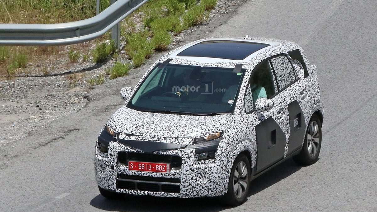Новый Citroen C3 Picasso был замечен на тестах Новый Citroen C3 Picasso был замечен на тестах (3).jpg