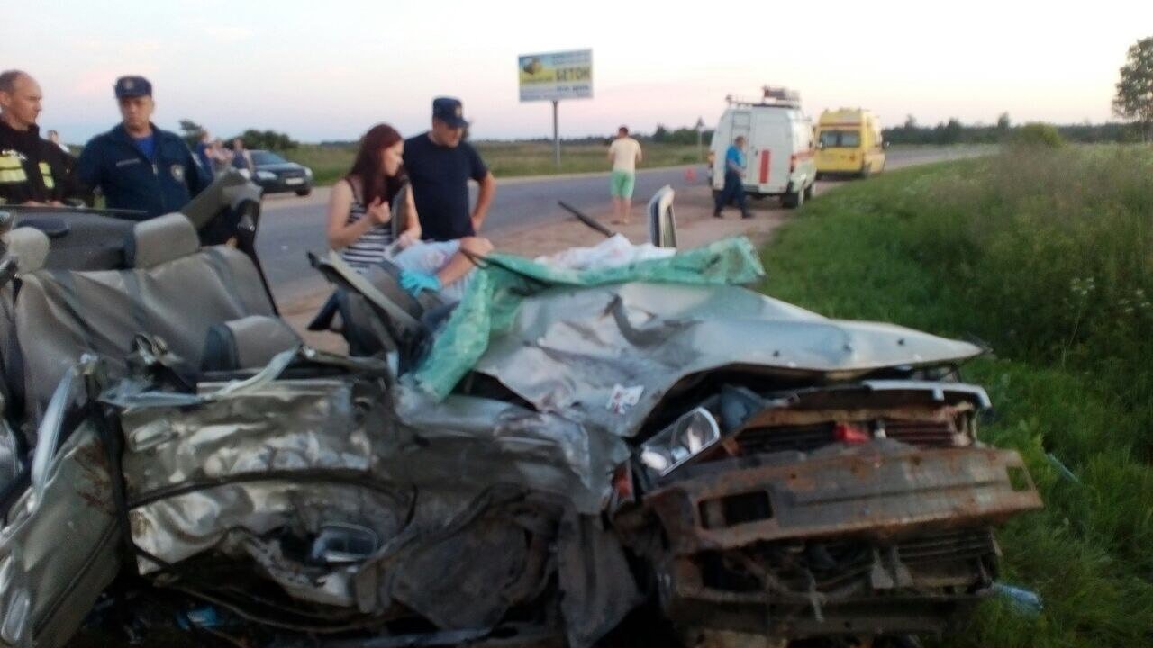 В ДТП под Тверью погибли четыре человека (4).jpg