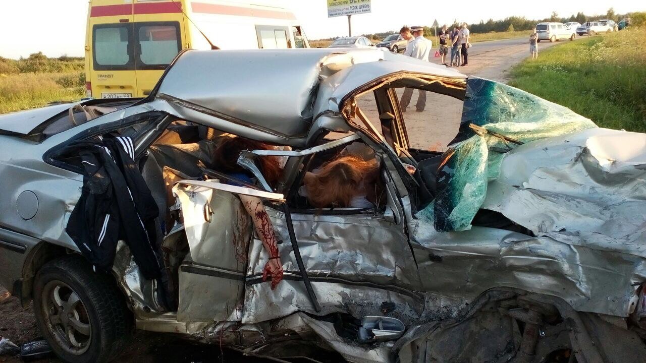 В ДТП под Тверью погибли четыре человека (3).jpg