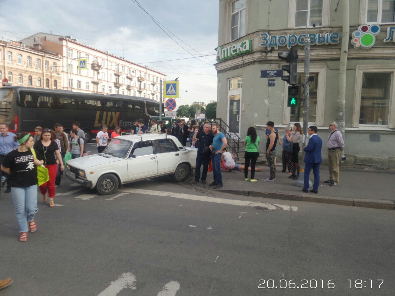 ДТП на перекрестке Лиговсокго и Курской улицы