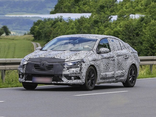 12 июля будет представлен седан Renault Megane (1).jpg