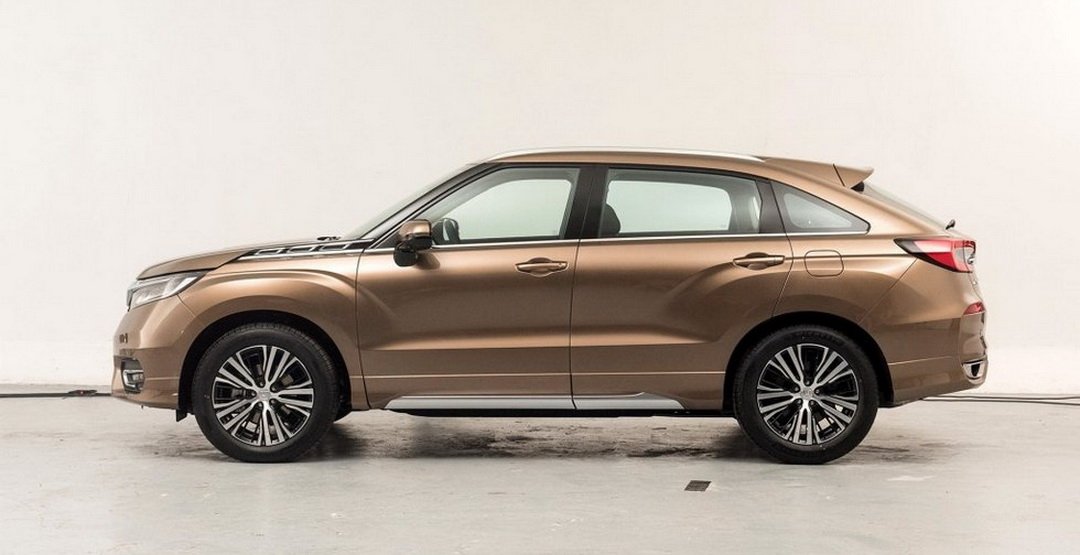 Появились новые фотографии Honda Avancier (2).jpg