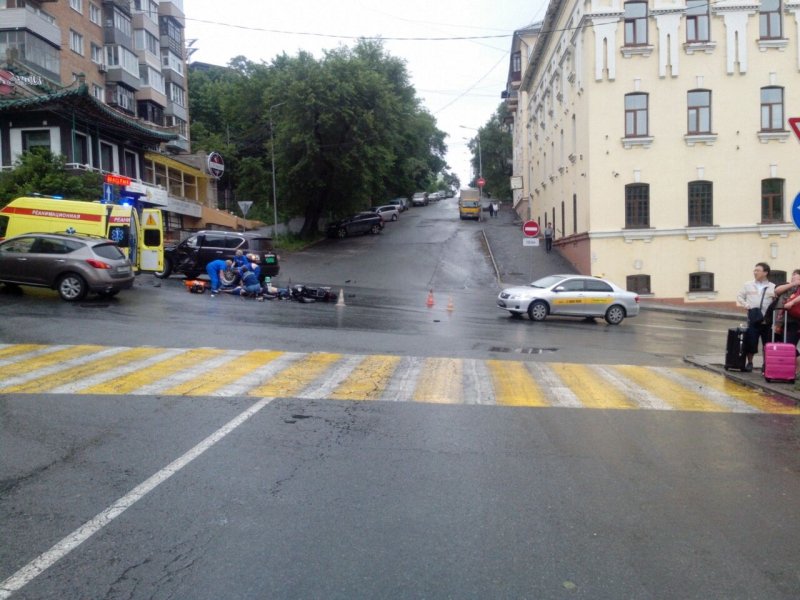 Во Владивостоке в ДТП погибли мотоциклист с пассажиром (2).jpg