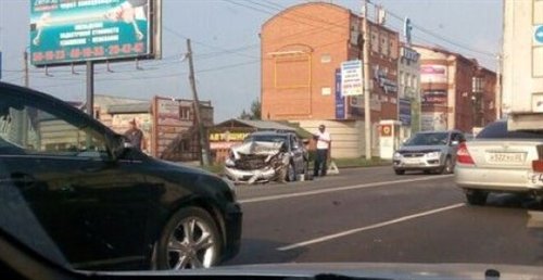 Серьезное ДТП на Павловском тракте в Барнауле (2).jpg