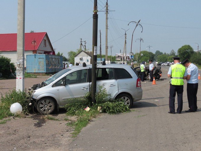 Под Курском в ДТП погибла семейная пара полицейских (1).jpg
