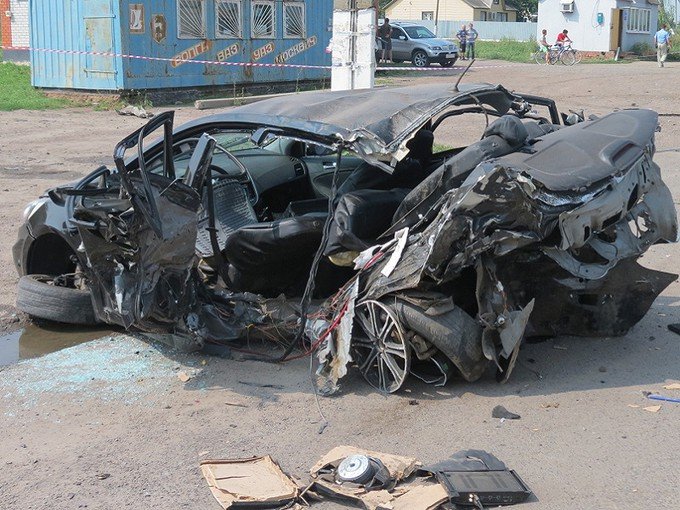 Под Курском в ДТП погибла семейная пара полицейских (4).jpg