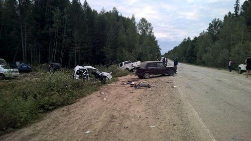 На трассе Тюмень - Ханты-Мансийск в ДТП погибли два человека (1).jpg