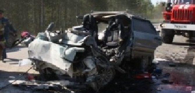 В ДТП под Сургутом погибли три человека