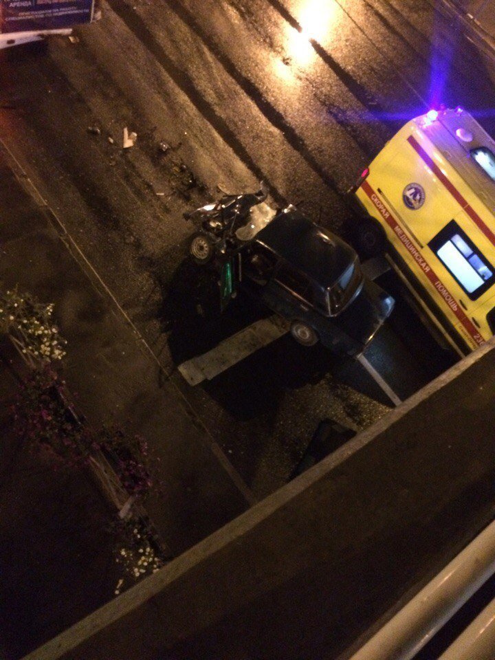 В ДТП с маршруткой на Славе в Петербурге пострадали три человека В ДТП с маршруткой на Славе в Петербурге пострадали три человека (6).jpg