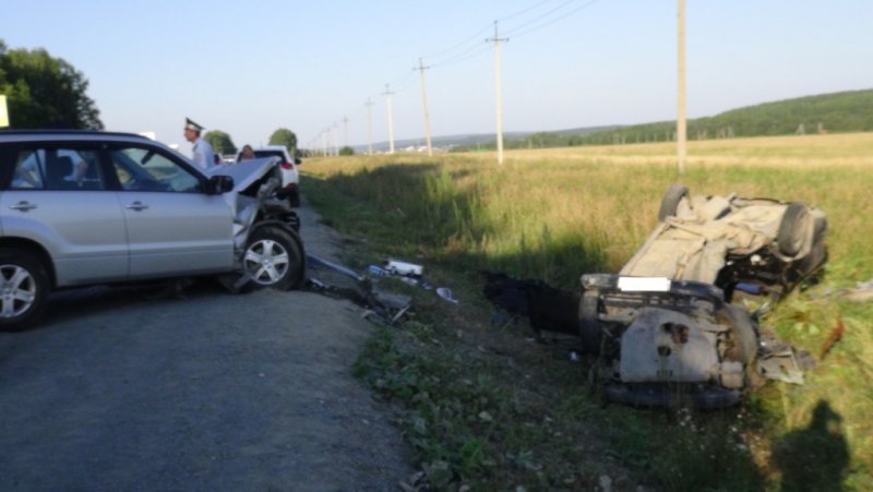 Под Екатеринбургом в ДТП погибла девочка (3).jpg