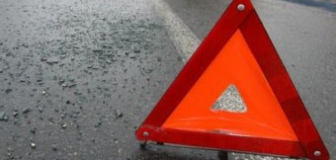 В Сочи в ДТП с полицейской машиной пострадали два человека