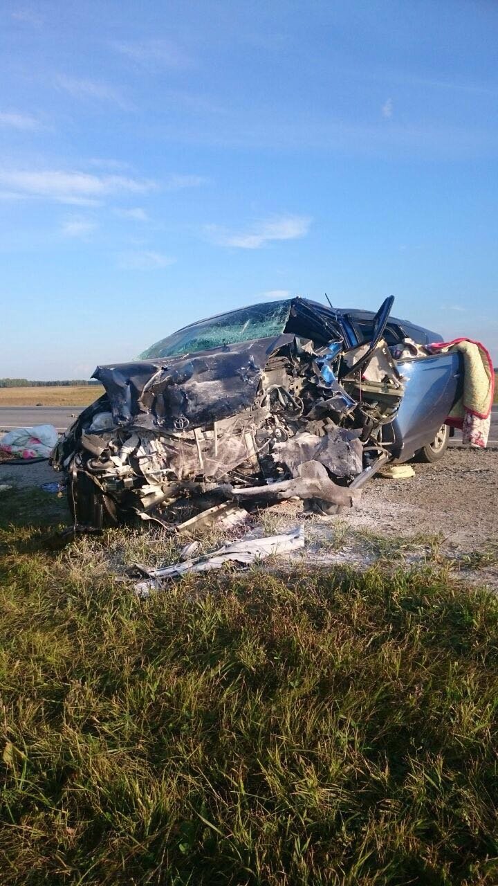В страшном ДТП под Новосибирском погибли две семьи В страшном ДТП под Новосибирском погибли две семьи.jpg