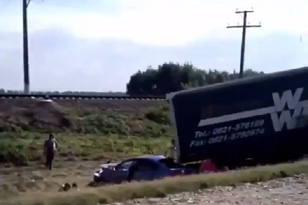 На Кубани в ДТП со свадебным кортежем погибли два человека На Кубани в ДТП со свадебным кортежем погибли два человека (1).jpg