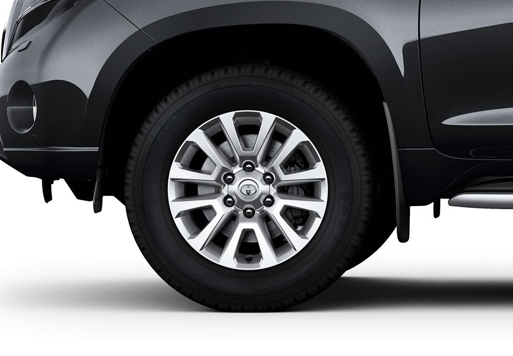 Toyota объявляет начало продаж Land Cruiser Prado Style (3).jpg