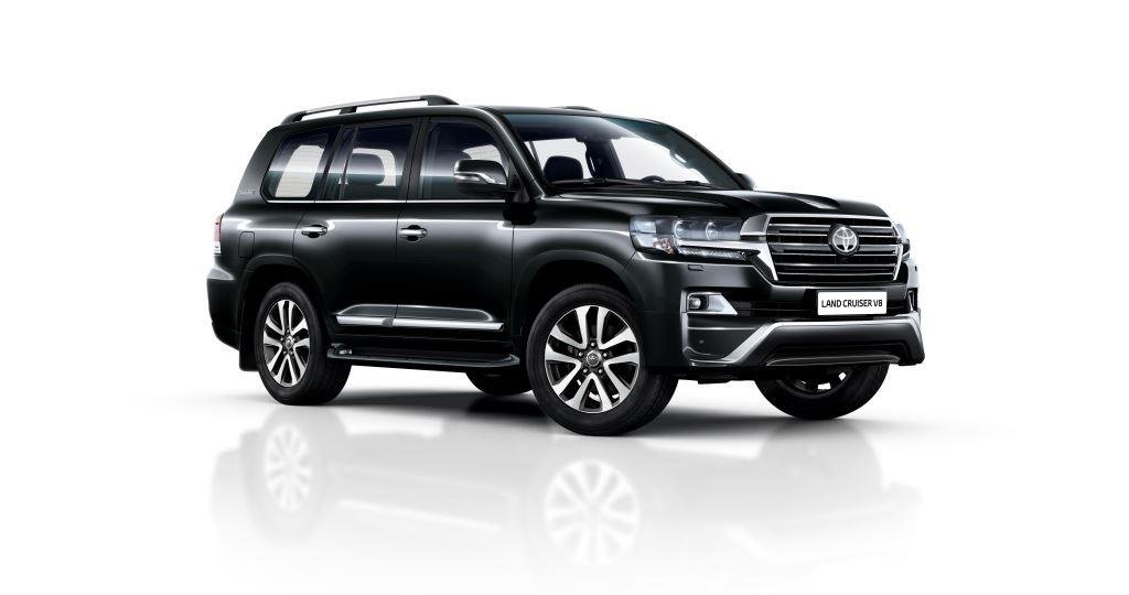 Toyota Land Cruiser 200 – Executive Black и Executive White (1).jpg