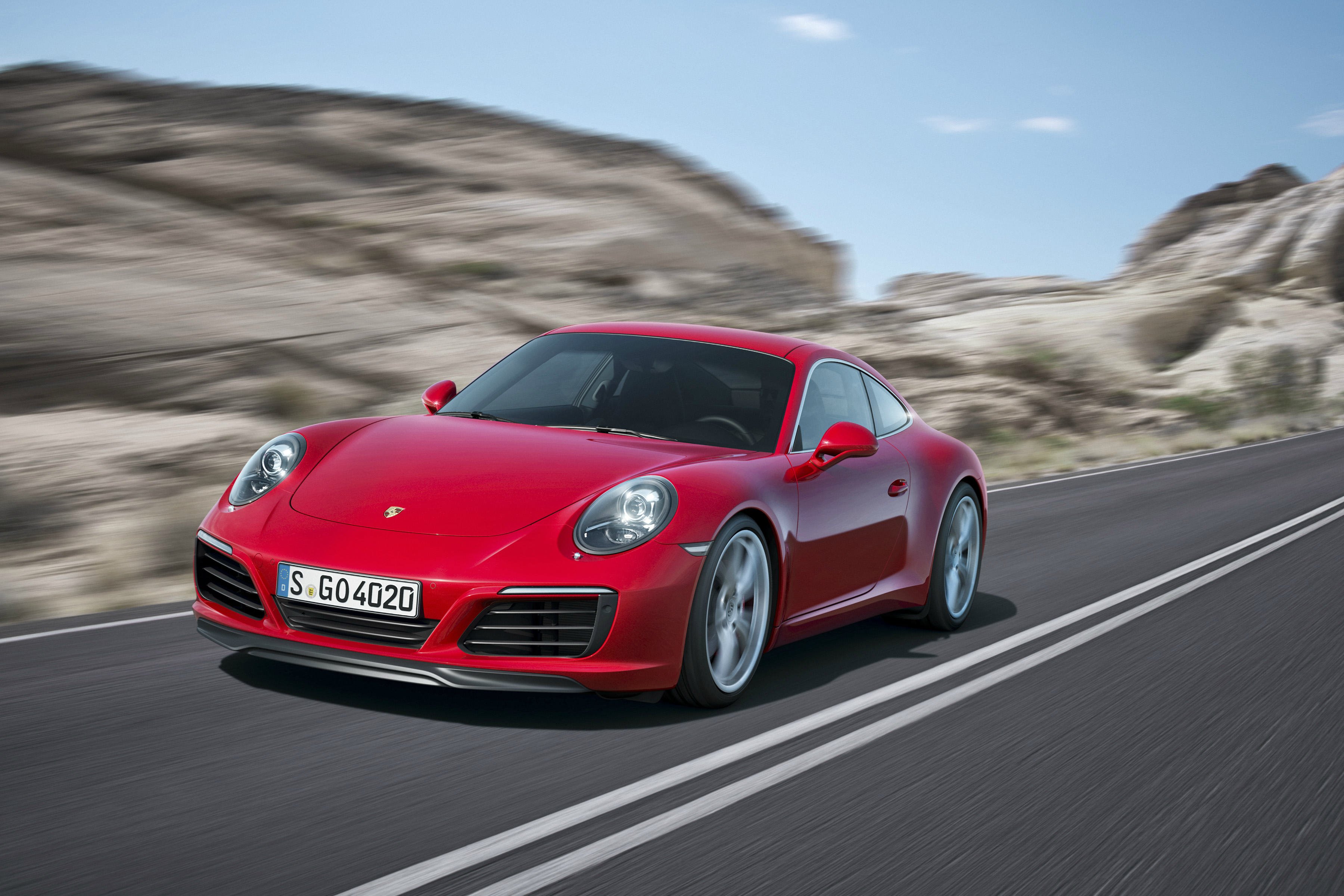 ТОП-10 автомобилей с лучшими показателями торможения Porsche Carrera 911.jpg