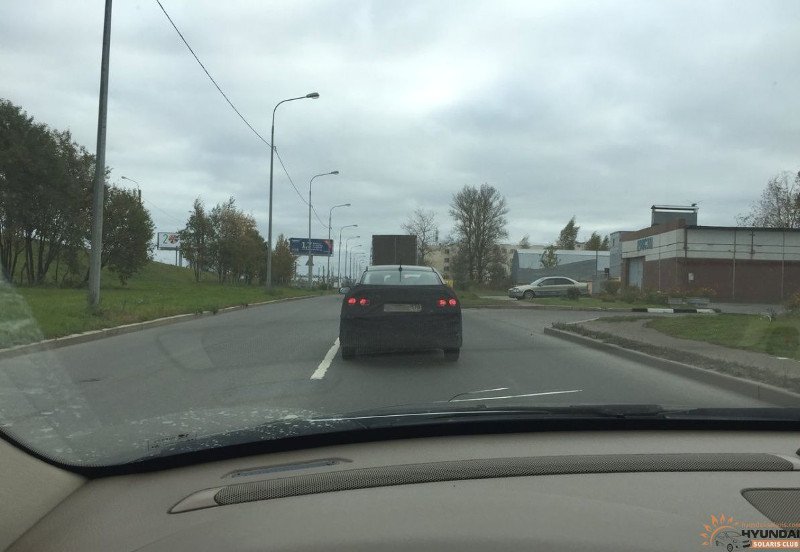Новый Hyundai Solaris замечен на дорогах России (4).jpg