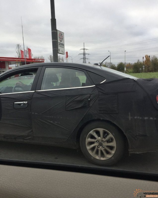 Новый Hyundai Solaris замечен на дорогах России (1).jpg