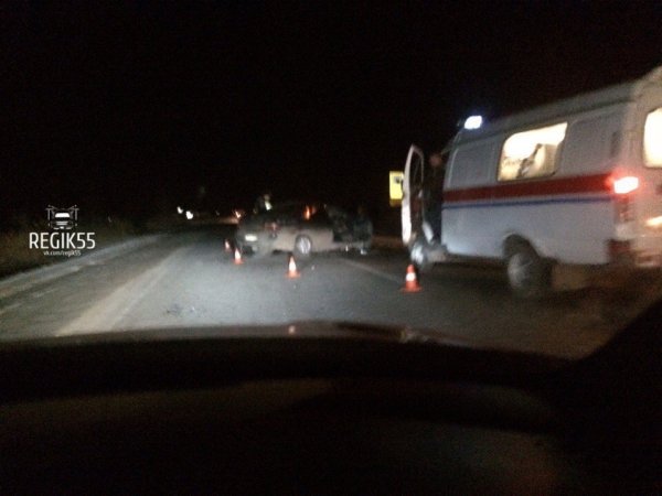 Под Омском пьяный водитель спровоцировал два ДТП, в одном из которых погиб человек Лобовое под Омском 23.10.2016