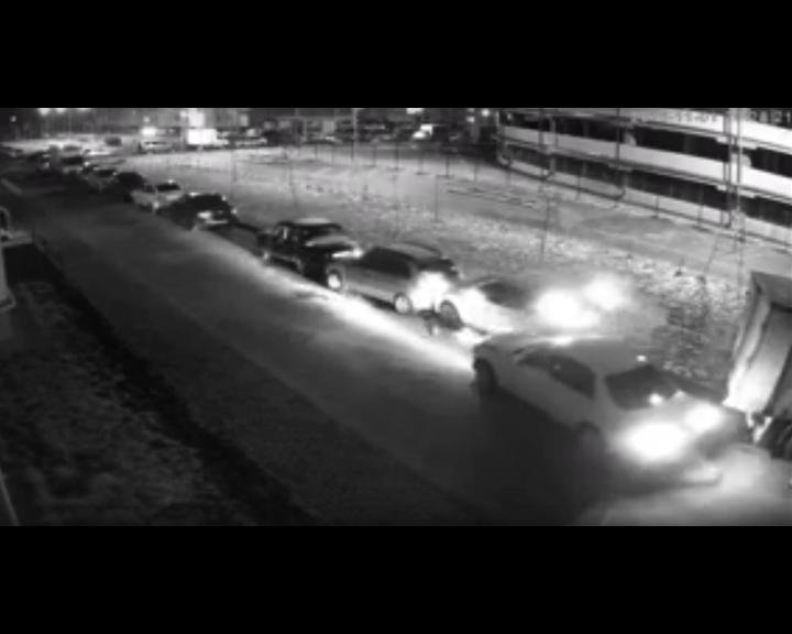 В Воронеже пьяный водитель протаранил 13 автомобилей В Воронеже пьяный водитель протаранил 13 автомобилей (2).jpg