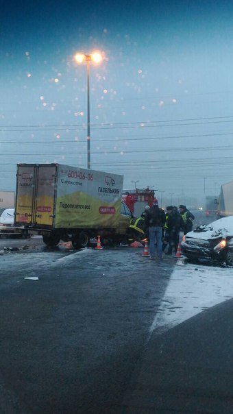 В тройном ДТП на КАД в Петербурге погиб человек В тройном ДТП на КАД в Петербурге погиб человек (1).jpg