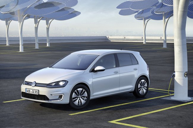 Volkswagen представит обновленный e-Golf в Лос-Анджелесе  (1)