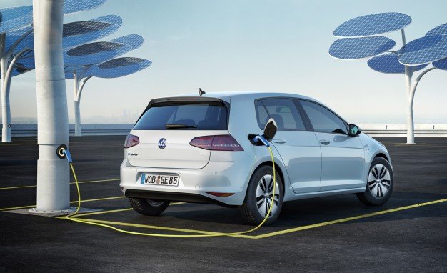 Volkswagen представит обновленный e-Golf в Лос-Анджелесе  (2)