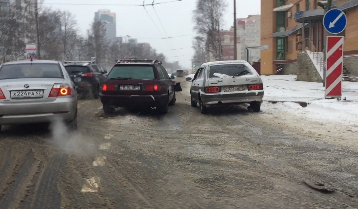 ДТП на Мориса Тореза
