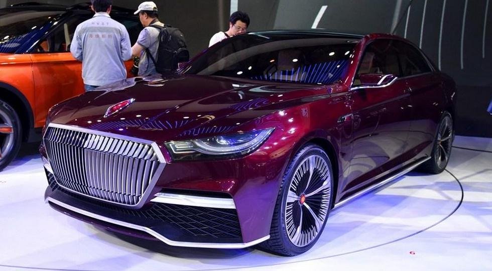 В Сеть выложили фото седана Hongqi (4)