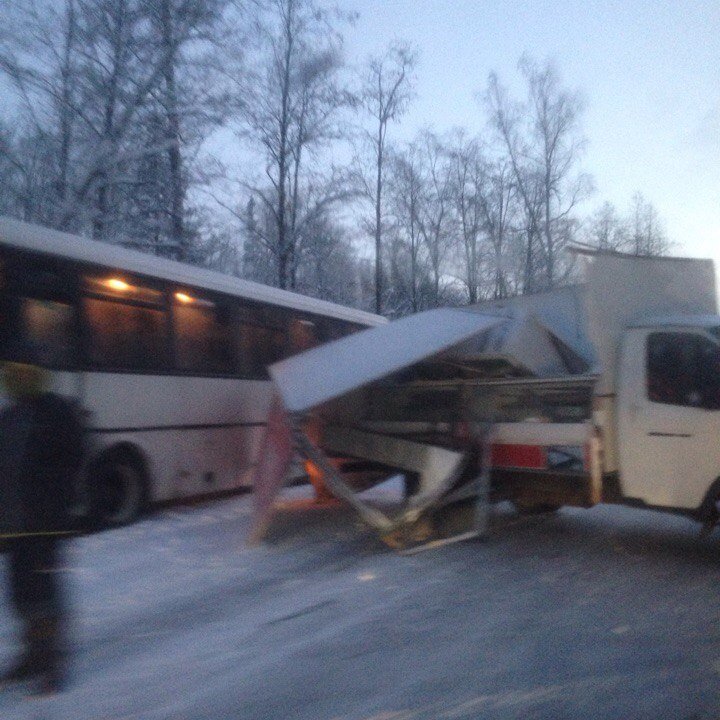 Тройное ДТП на Мурманском шоссе (2)