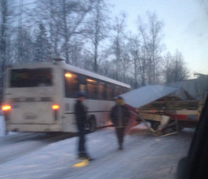 Тройное ДТП на Мурманском шоссе (3)
