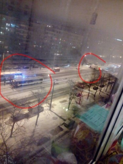 В Петербурге водитель автобуса почувствовал недомогание и спровоцировал ДТП В Петербурге водитель автобуса почувствовал недомогание и спровоцировал ДТП (3)