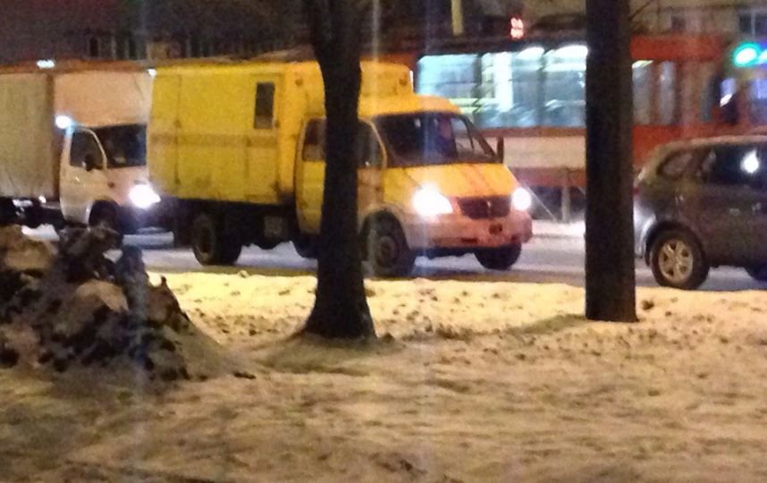 В Петербурге водитель автобуса почувствовал недомогание и спровоцировал ДТП В Петербурге водитель автобуса почувствовал недомогание и спровоцировал ДТП (5)