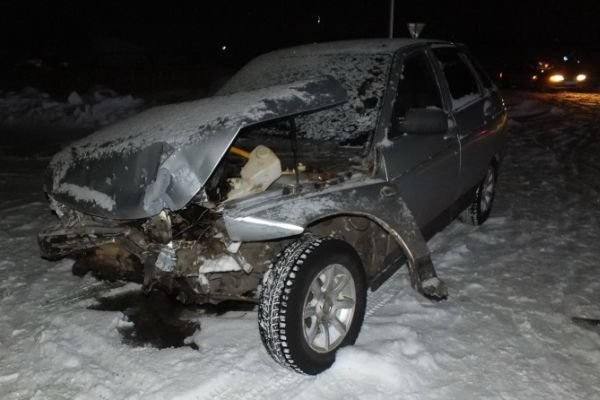 Омский школьник устроил ДТП с пострадавшими Омский школьник устроил ДТП с пострадавшими (1)